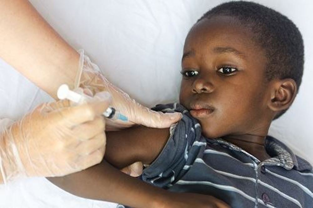 صورة توفير تطعيمات للايتام - النيجر