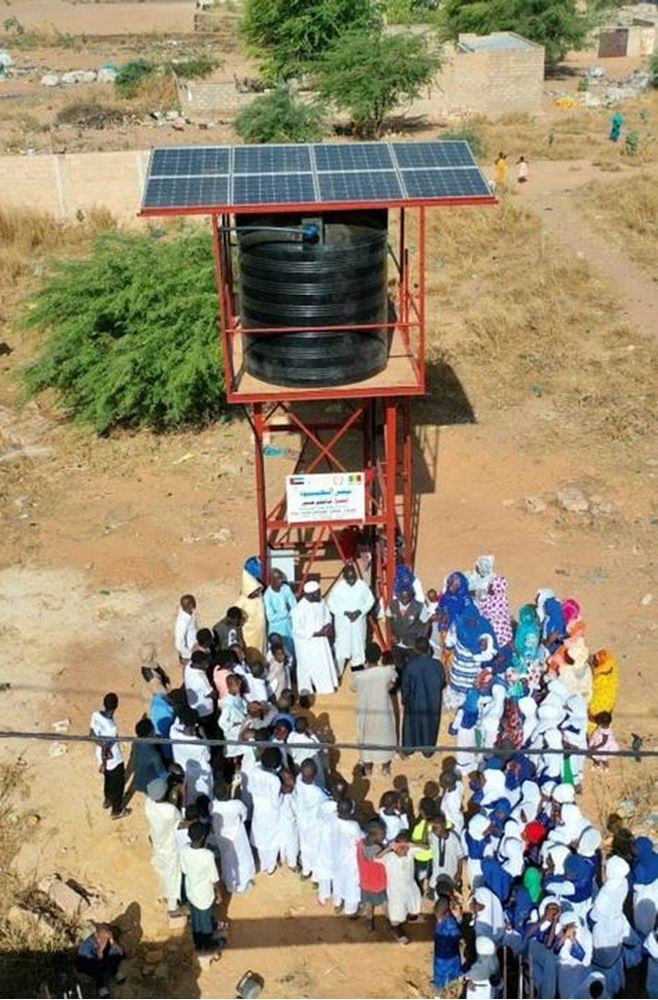 صورة بئر ارتوازي لقرية في السنغال