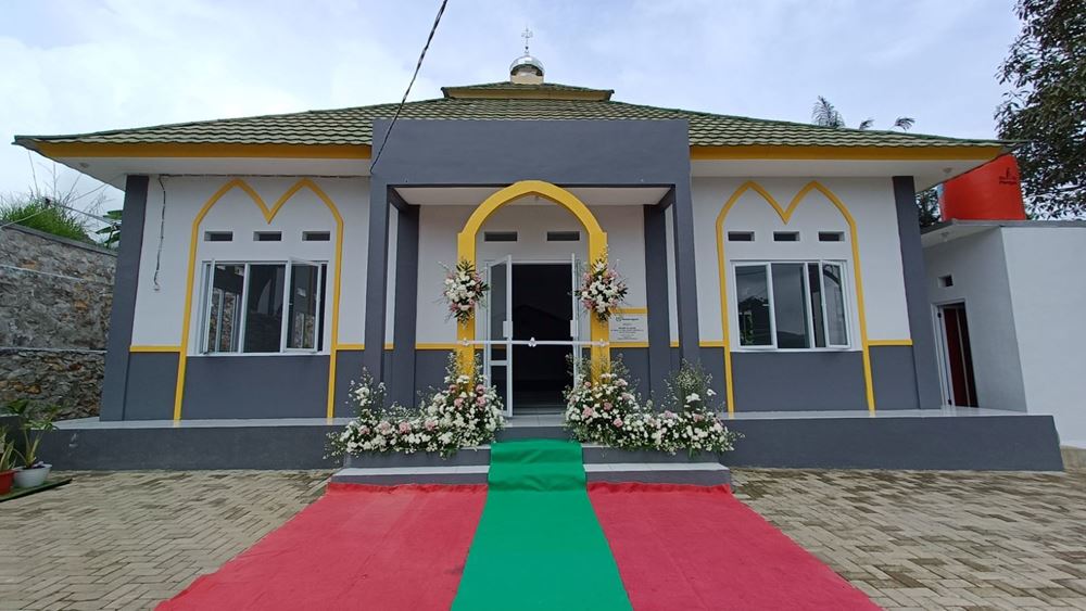 صورة تبرع لبناء مسجد في إندونيسيا