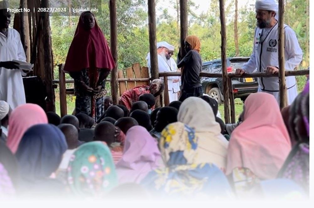 صورة مجمع خيري لقرية نائية وفقيرة
