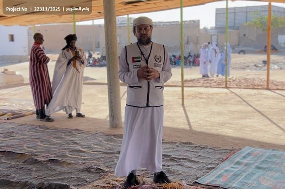 صورة مسجد لحي مُكتظ بالسكان