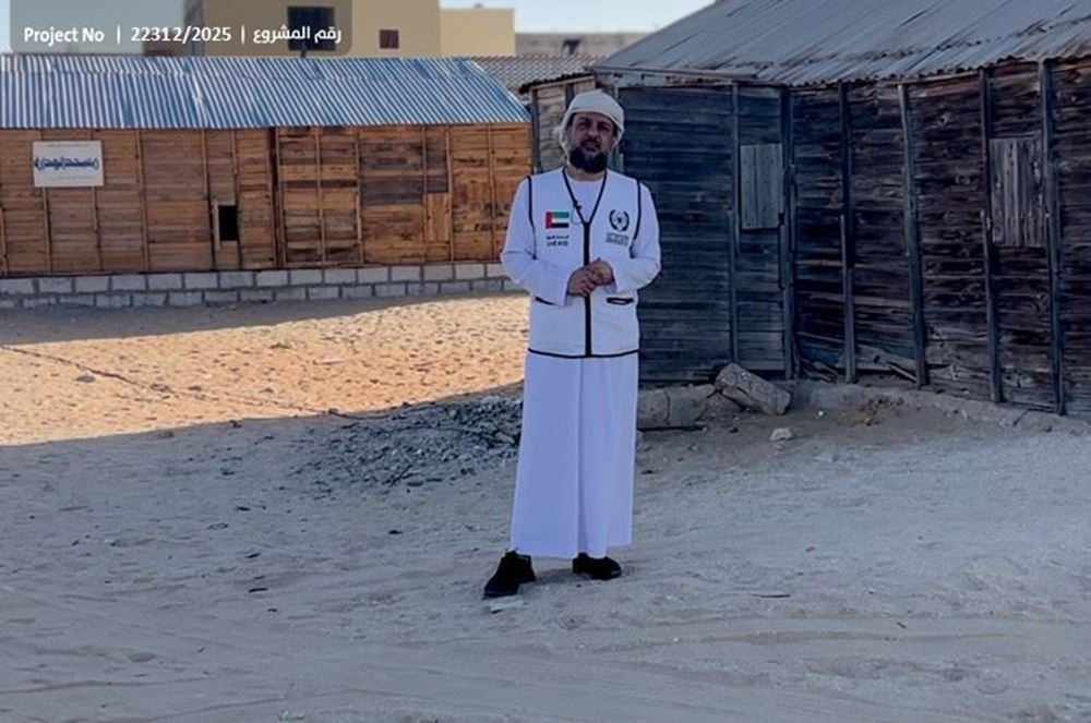 صورة مسجد وسط حي سكني