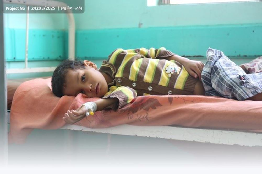 صورة يتيم  يعاني من الفتق