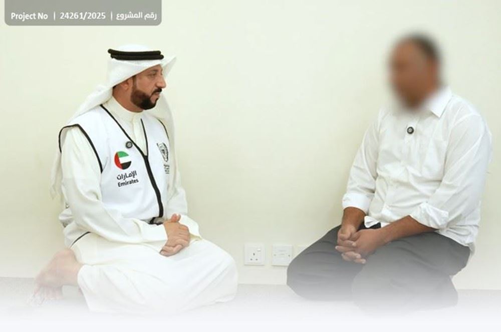 صورة أبو أحمد يناشدكم لتعليم أطفاله