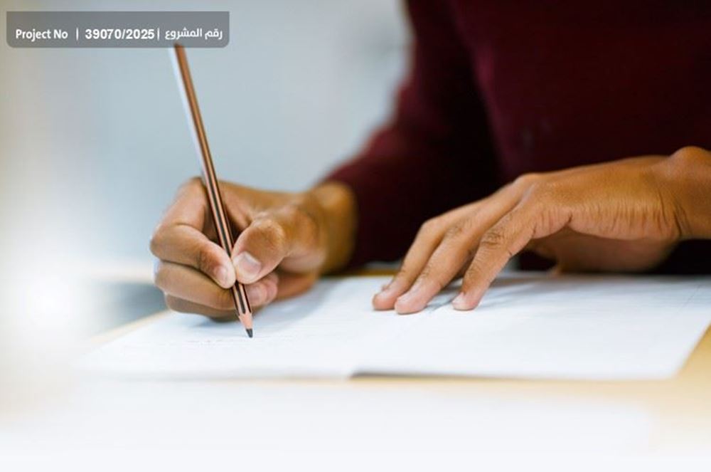 صورة محمود يقف على أبواب الامتحانات بلا قدرة على السداد