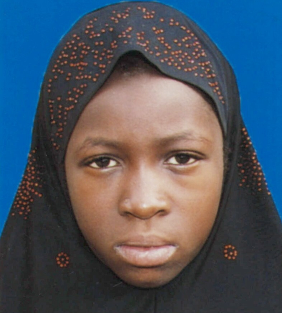 صورة اليتيمة  -  منيرة - 42850