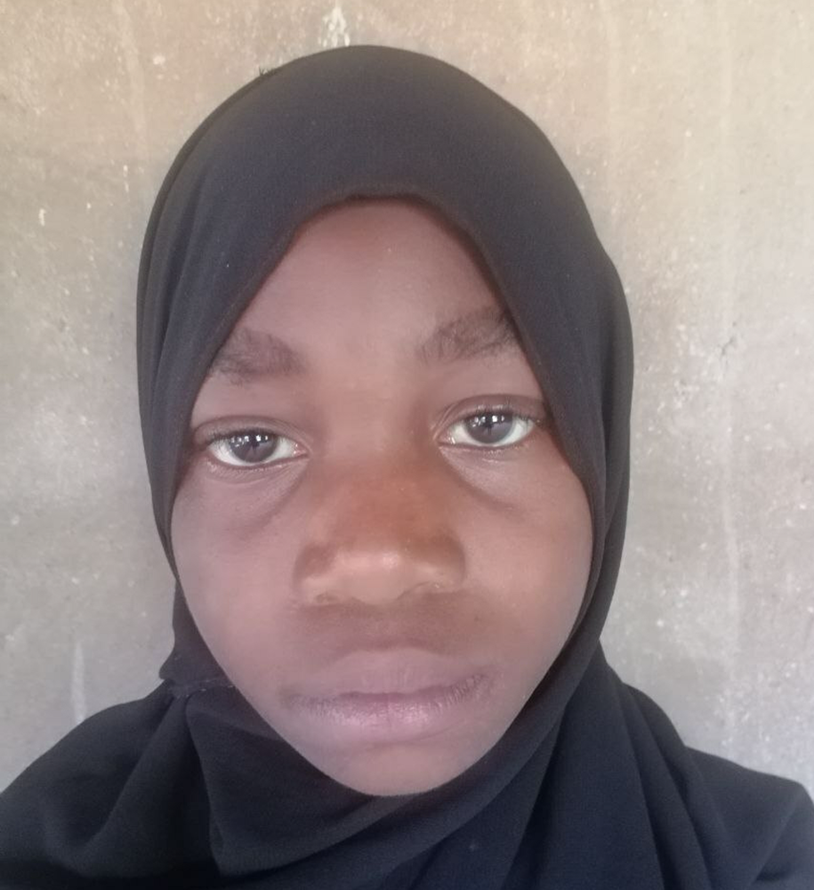 صورة اليتيمة  -  ليلى - 58140