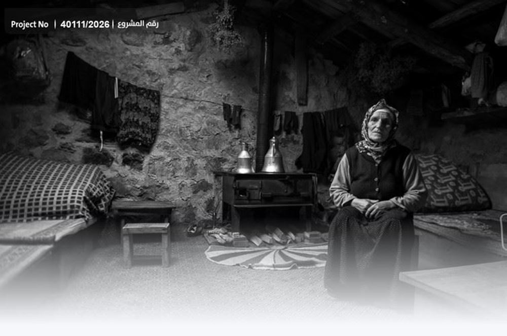 Picture of A widow, her daughter, and her children face the unknown.