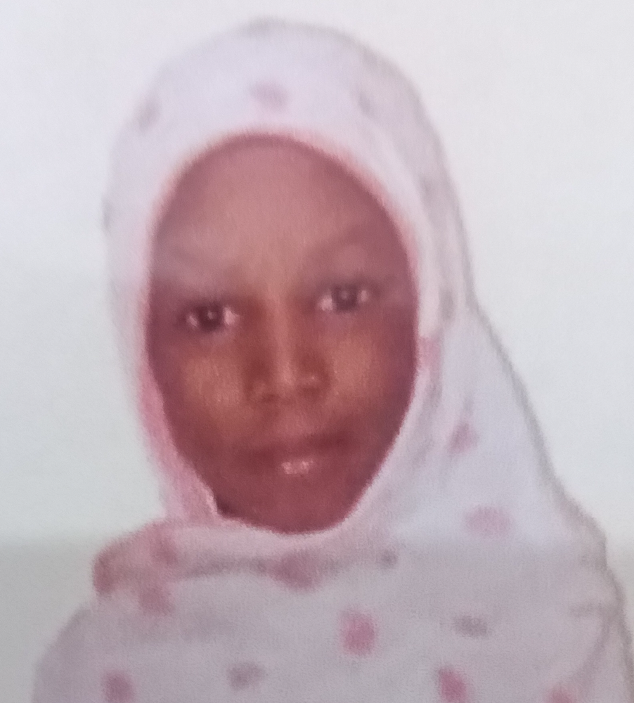 صورة اليتيمة  - منى - 401499