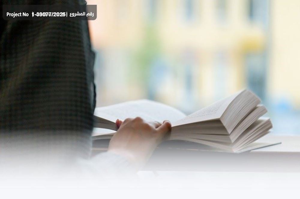 صورة يتيمتان على أعتاب المستقبل تحتاجان من يساندهما