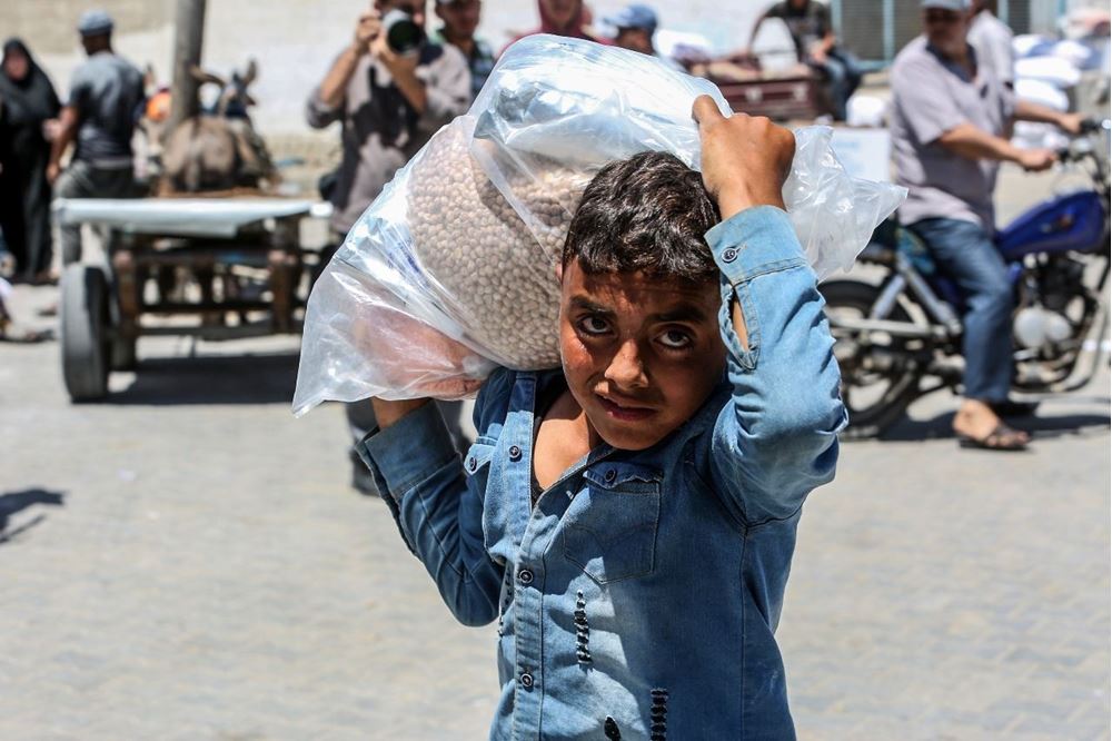 صورة الجوع يُهدد حياة الأطفال بغزة