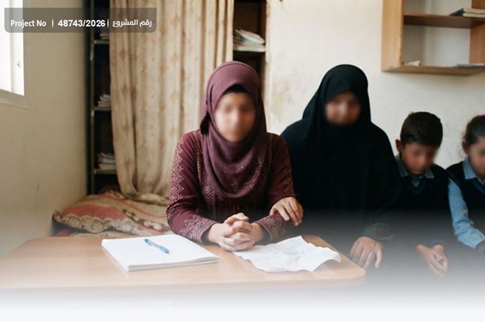 صورة يتيمة تناشدكم لإكمال دراستها الجامعية