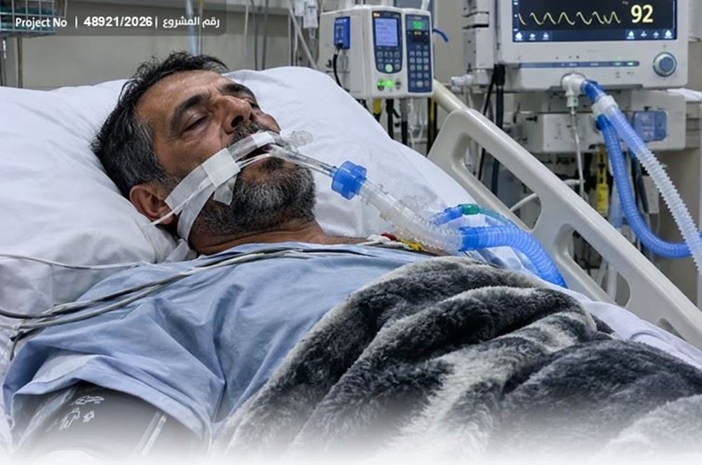 Picture of A poor person with limited income urgently needs treatment - 1049039